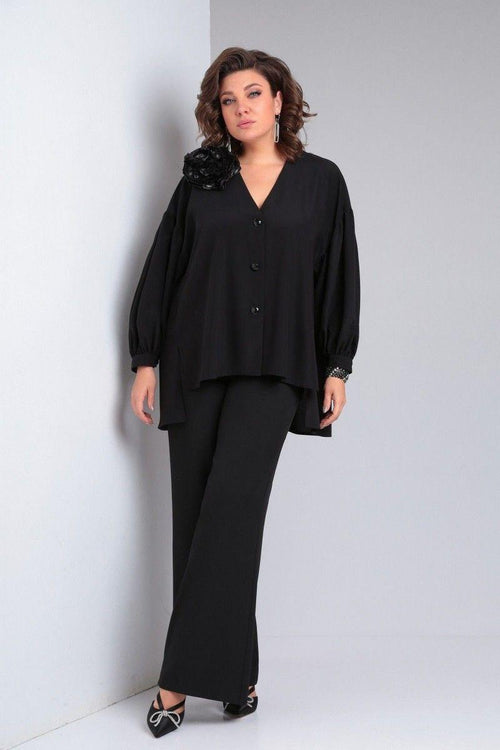 Compleu Nisa Bela Moda, bluză vaporoasă cu detaliu floral, culoare negru