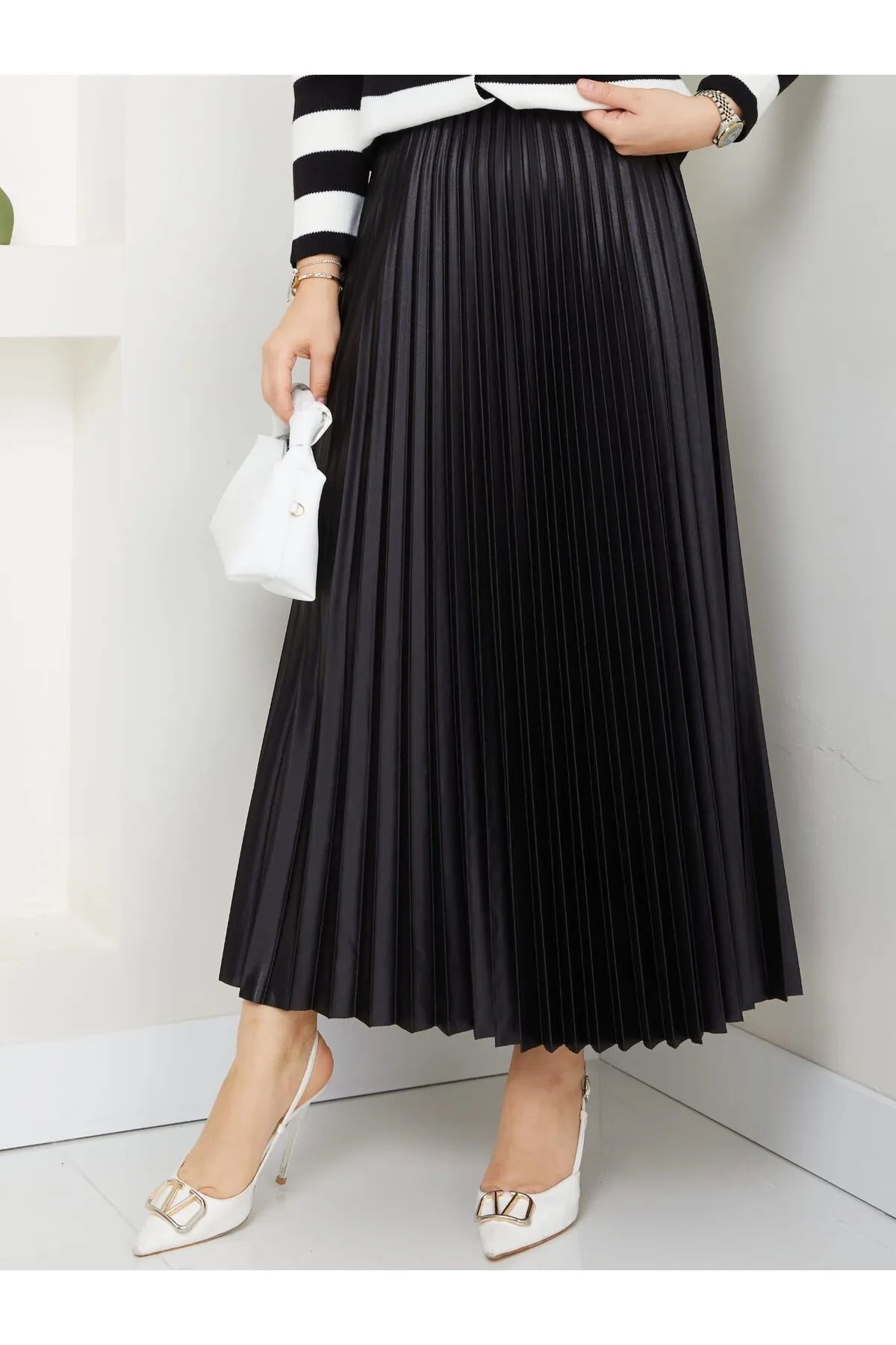Fustă plisată midi Bela Moda, culoare albastru electric
