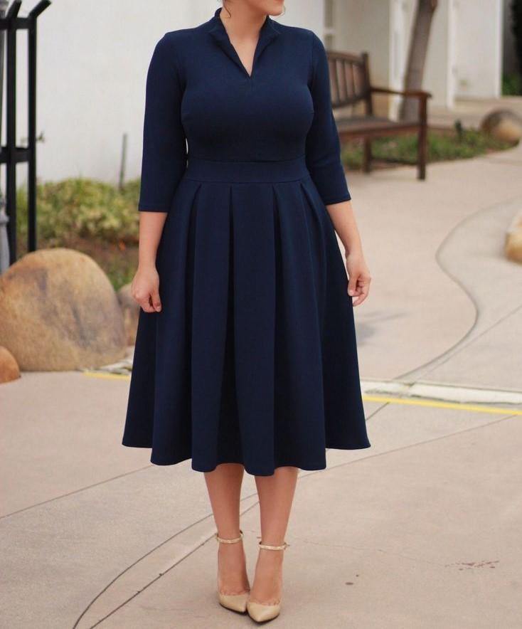 Rochie Adriana Bela Moda, croială clasică cu fustă plisată, culoare bleumarin